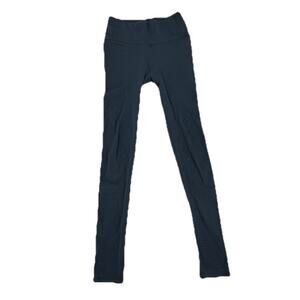 Lululemon Size 4 Women Reveal Tight Interconnect in Gravity 26” Inseam 47-28